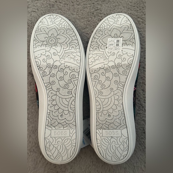 Bobs From Sketchers Cat Slipons Memory foam. - Picture 3 of 5